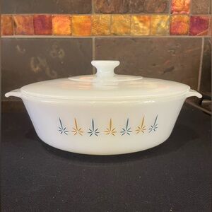 Vintage Fire King Anchor Hocking Candle Glow 1 1/2 QT Casserole Dish & Lid (USA)